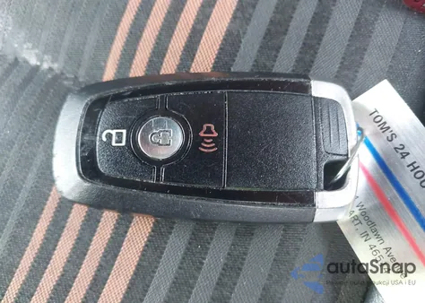 2018 Ford Ecosport Ses z USA, uszkodzony, nr VIN MAJ6P1CL1JC177485